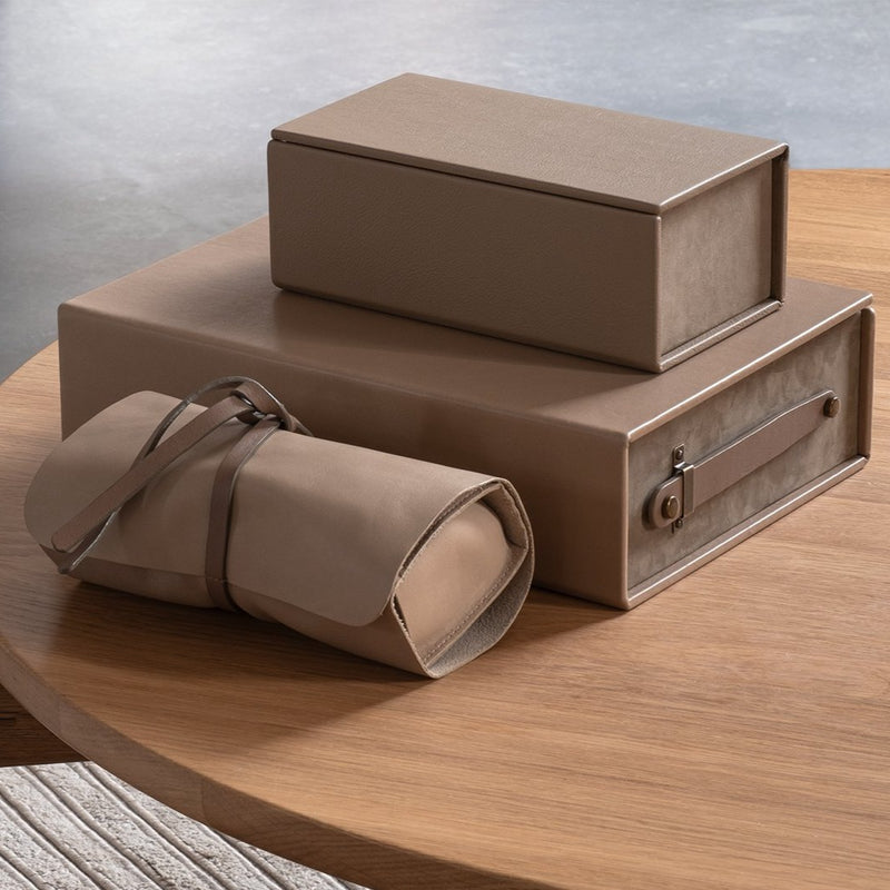 The Watchbox: Watch-on-the-go-roll with pillow - Light brown