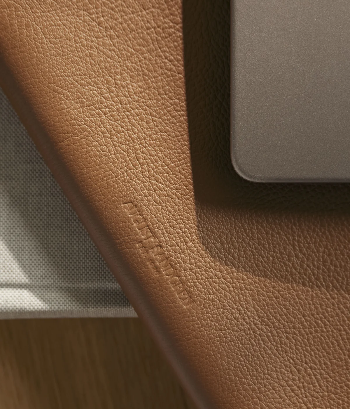 The PC Sleeve - Apricot - 16"