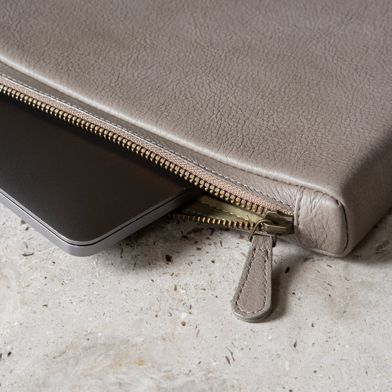 The PC Cover: Surplus leather - Grey - One size (13")